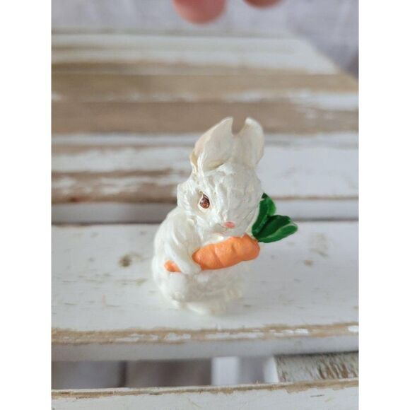 Easter Bunny carrot rabbit spring village accessor - Picture 5 of 7